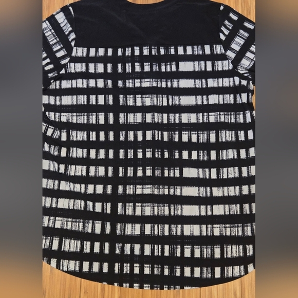 NWOT Elie McCarthy Checkered Button-Up Shirt - Picture 8 of 9